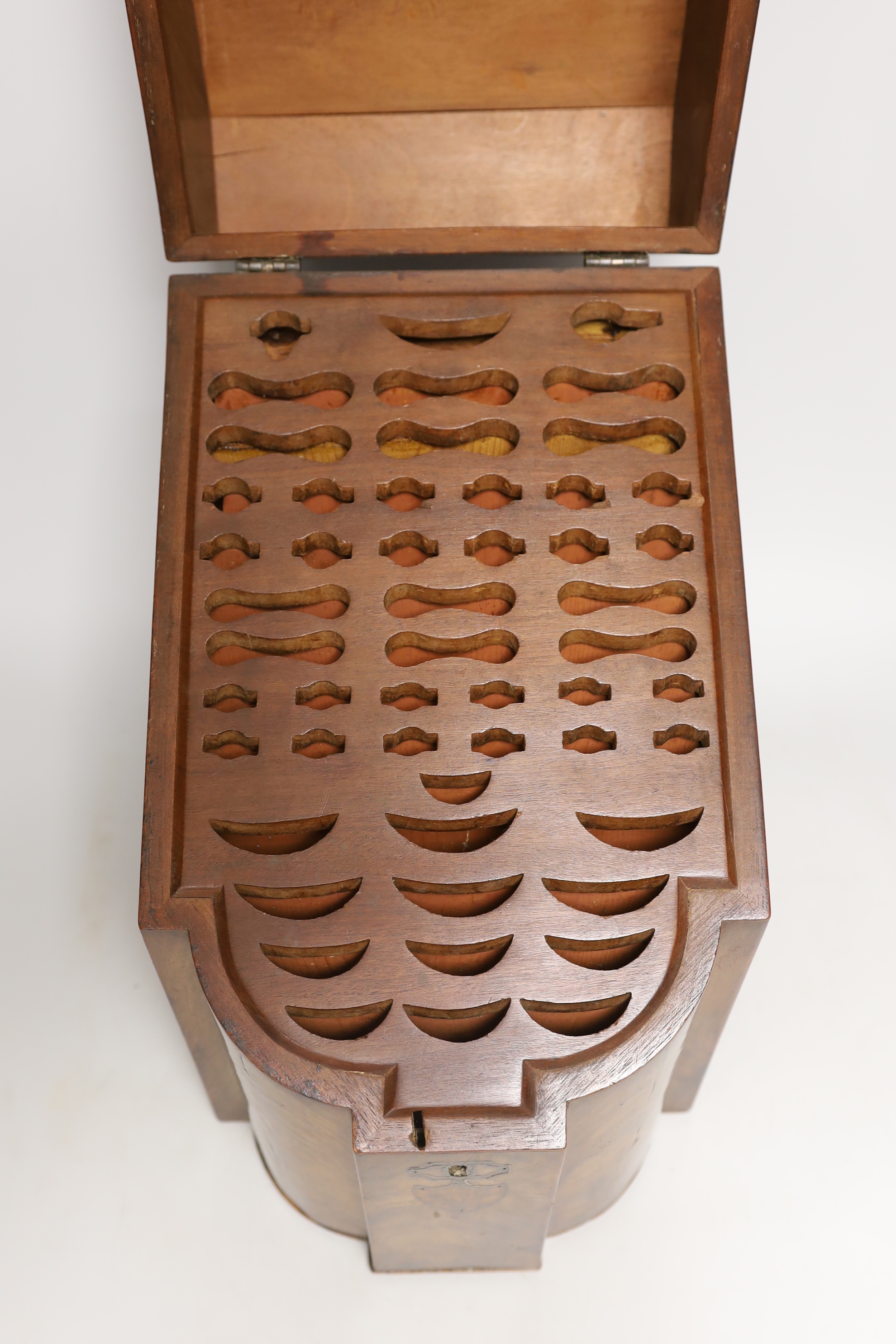 A Georgian mahogany knife box with original interior, 38.5cm